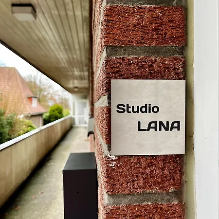 Lana *
